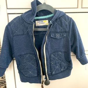 🔥5/$15🔥 OshKosh hooded sweater